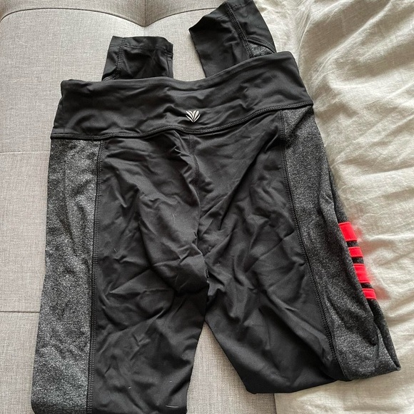 3/22 🧡 Forever 21 Workout legging - Picture 2 of 4